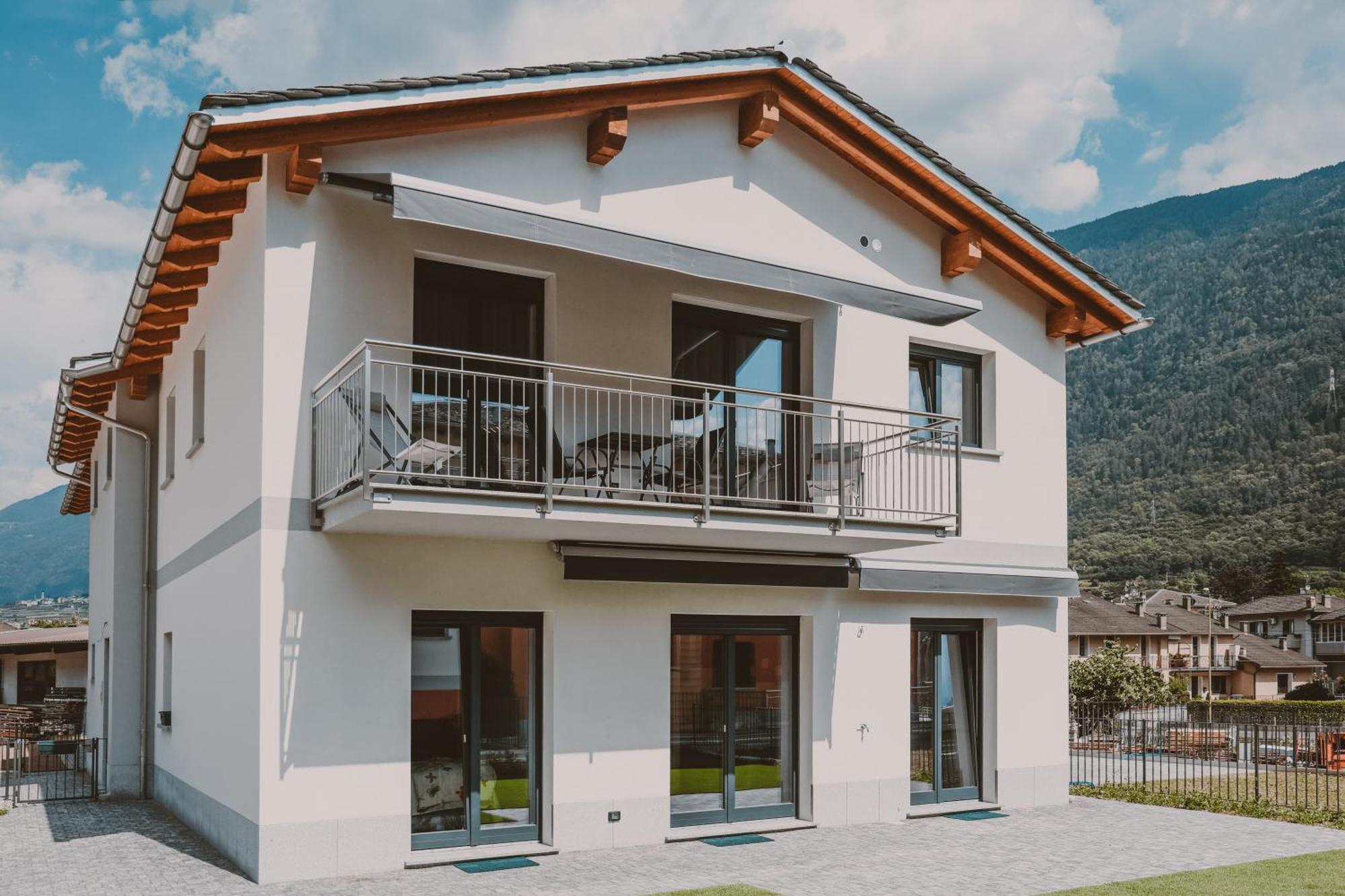 Residenza 39 - 900 M To Bernina Express Lägenhet Tirano Exteriör bild