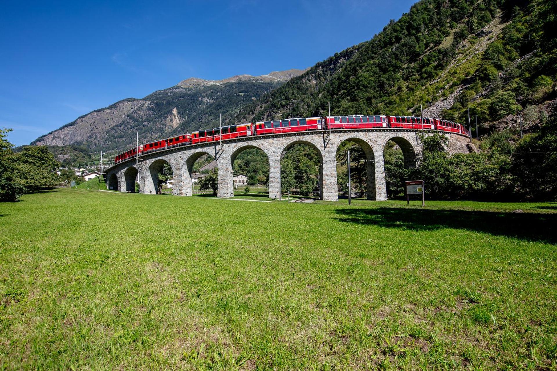 Residenza 39 - 900 M To Bernina Express Lägenhet Tirano Exteriör bild